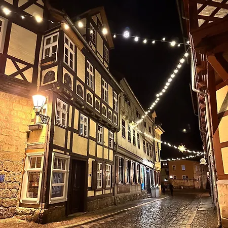 Anneliese Im Einzeldenkmal - Lange Gasse 29 * Quedlinburg