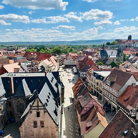 Anneliese Im Einzeldenkmal - Lange Gasse 29 Quedlinburg
