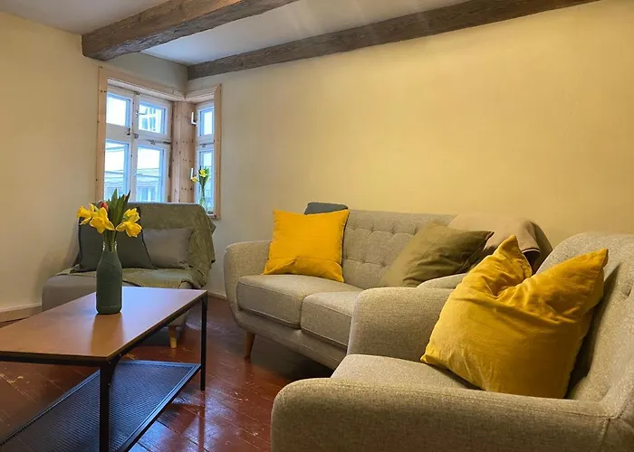 Anneliese Im Einzeldenkmal - Lange Gasse 29 * クヴェードリンブルク