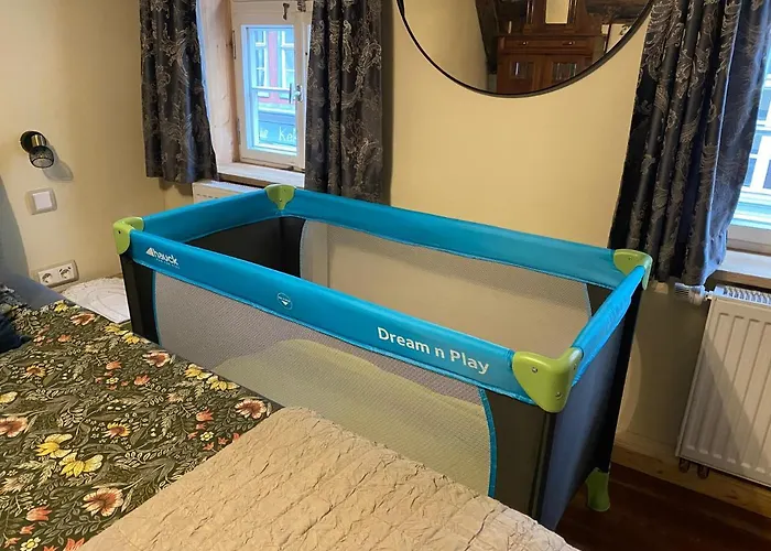 Anneliese Im Einzeldenkmal - Lange Gasse 29 *