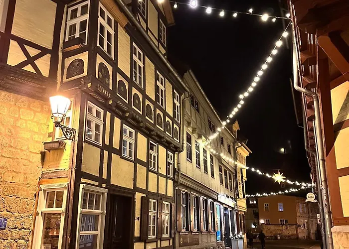 Anneliese Im Einzeldenkmal - Lange Gasse 29 * Quedlinburg
